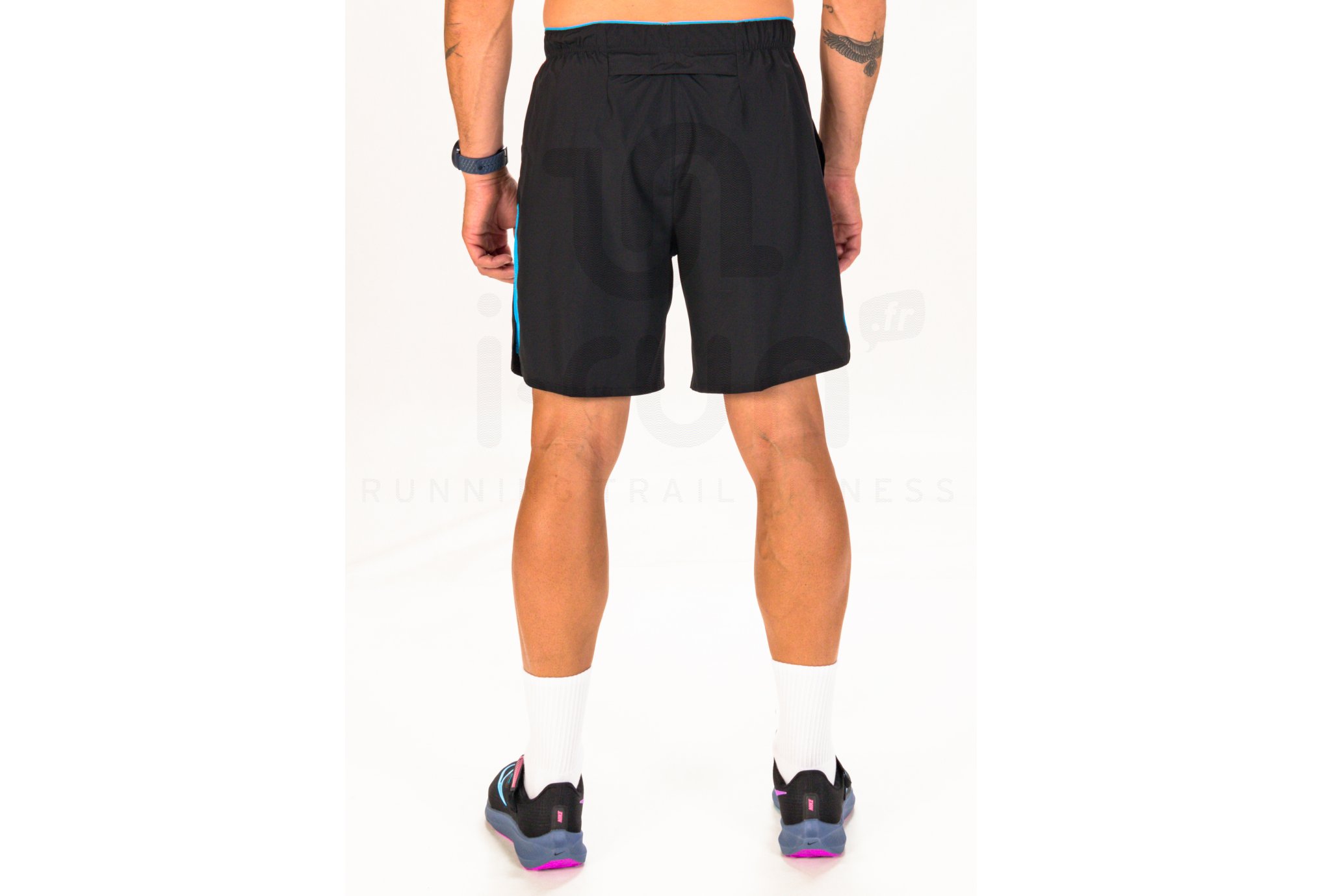 Nike pantal�n corto Dri-Fit Challenger GFX