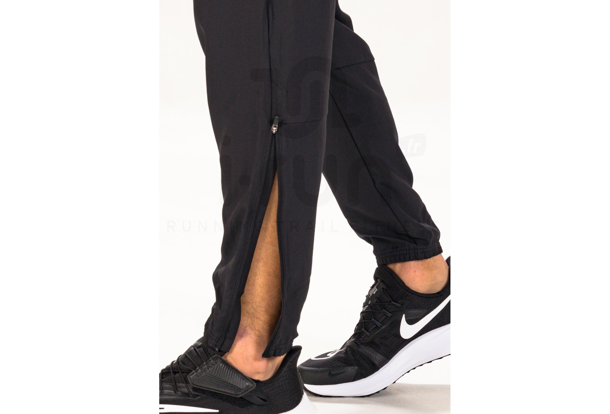 Nike Dri-Fit Challenger
