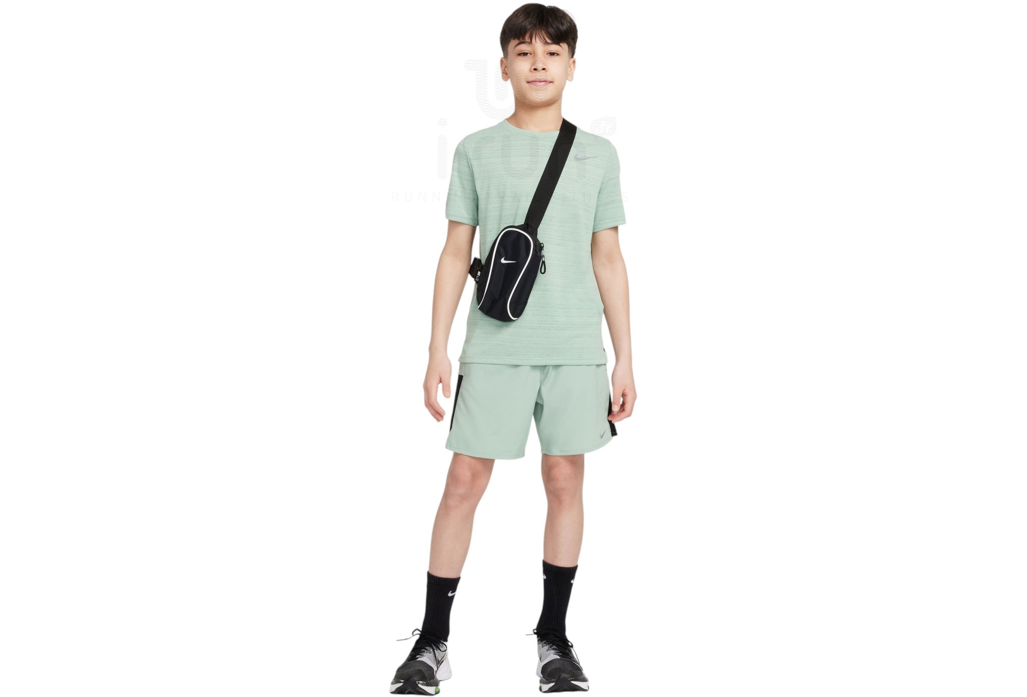 Nike Dri-Fit Challenger Junior