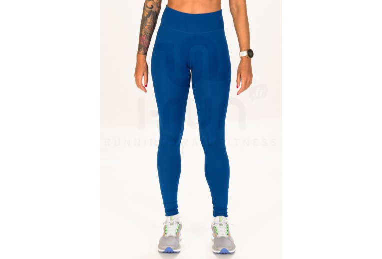 Nike Dri-Fit One W