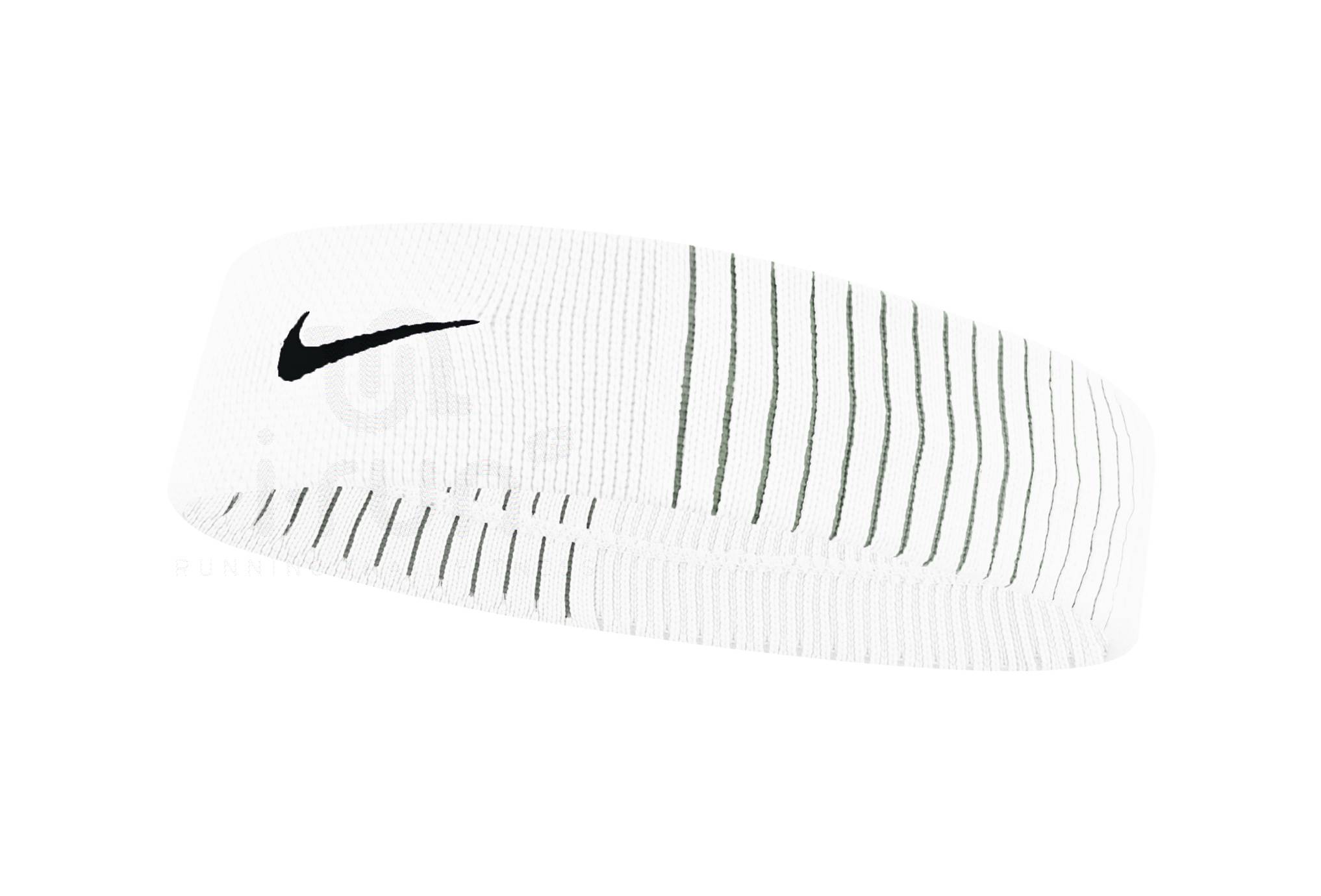 Nike Dri-Fit Reveal
