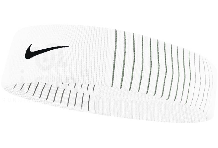 Nike Dri-Fit Reveal 