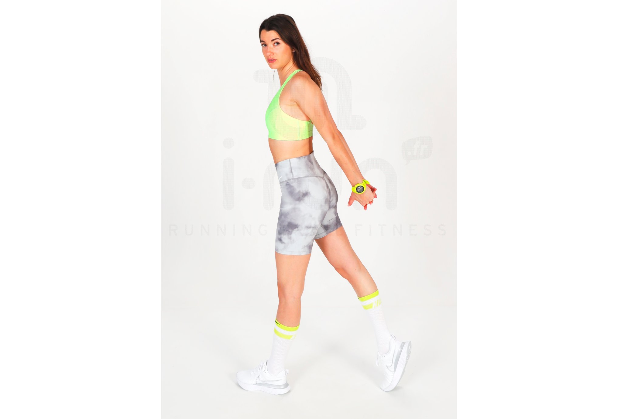 Nike Dri-Fit Swoosh Icon Clash