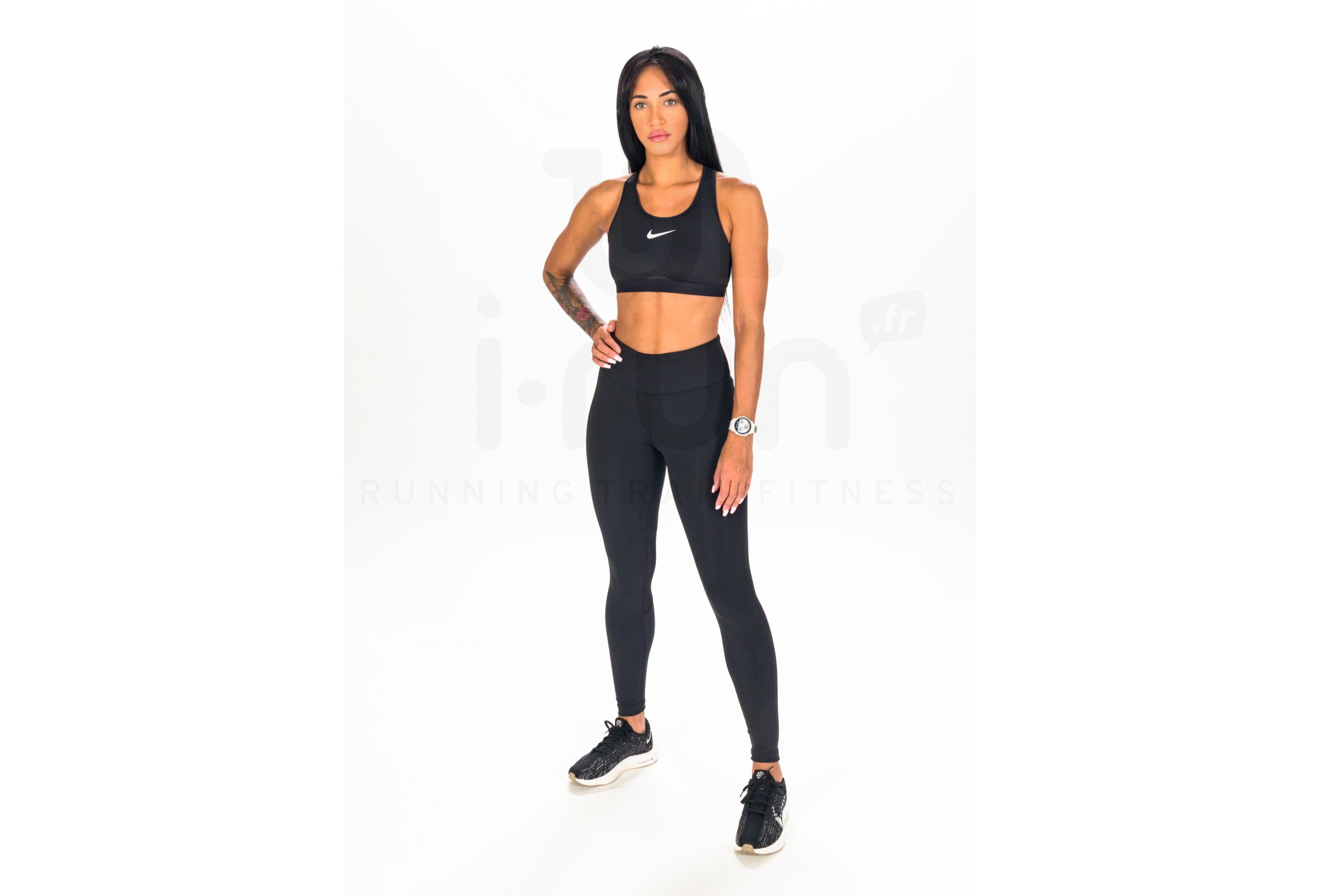 Nike sujetador deportivo Dri-Fit Swoosh
