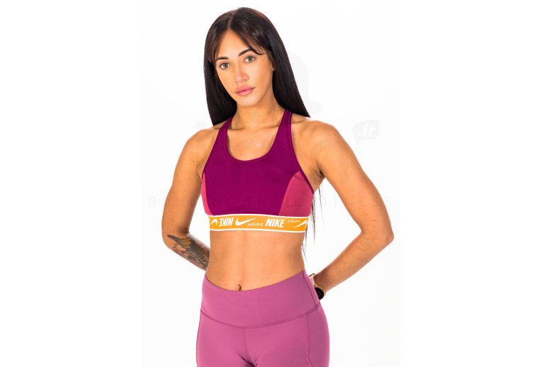 Nike Dri-Fit Swoosh