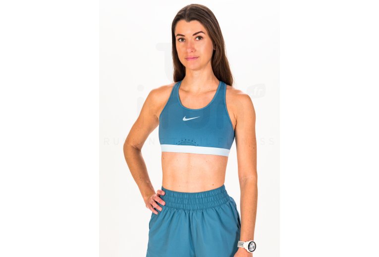 Nike Dri-Fit Swoosh