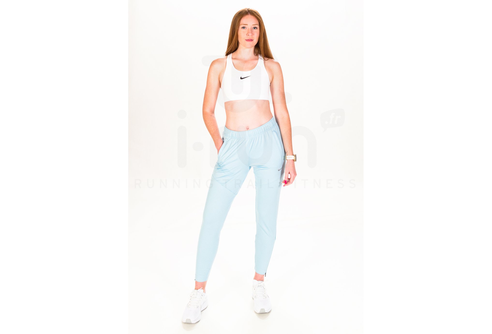 Nike Dri-Fit Swoosh
