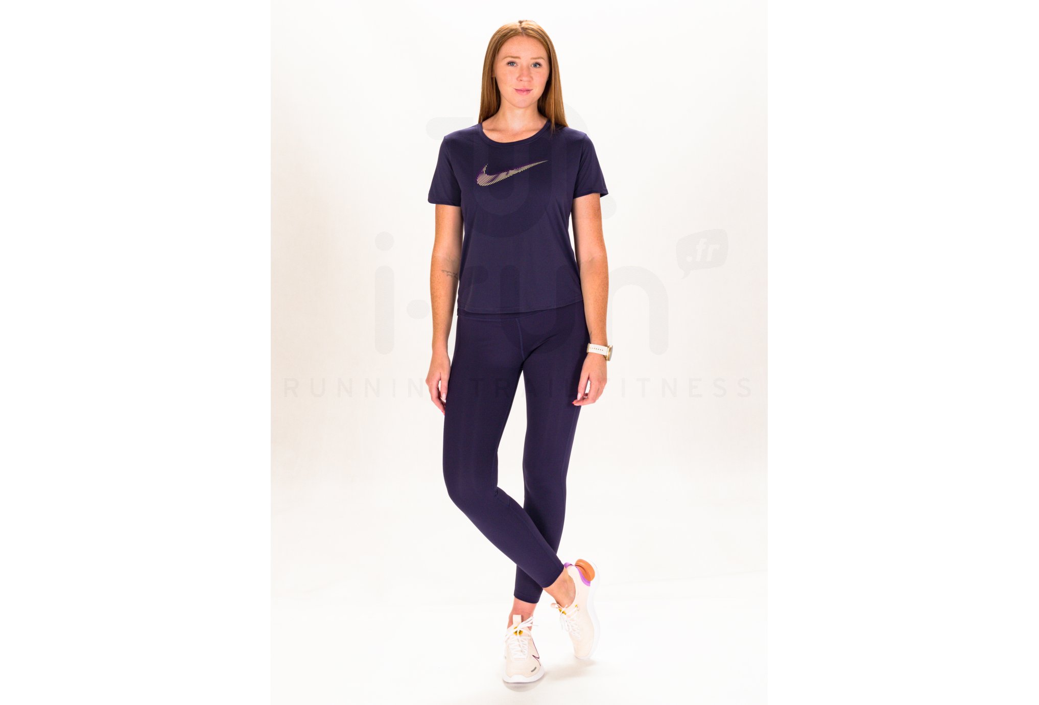 Nike Dri-Fit Swoosh W