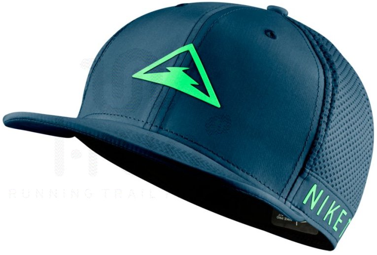 Nike Dry Pro Trail 