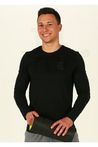 Nike Dry Run Division M 