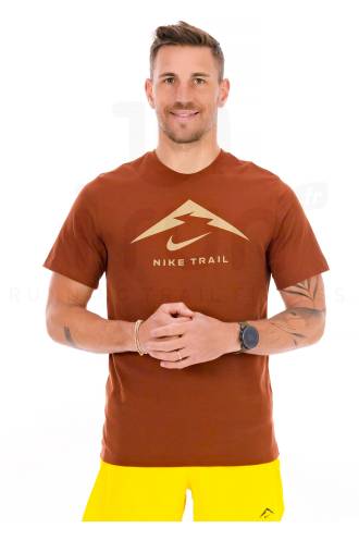 Nike Dry Trail logo 