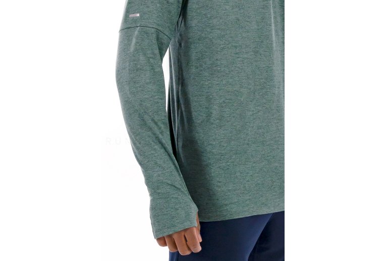 Nike Element M