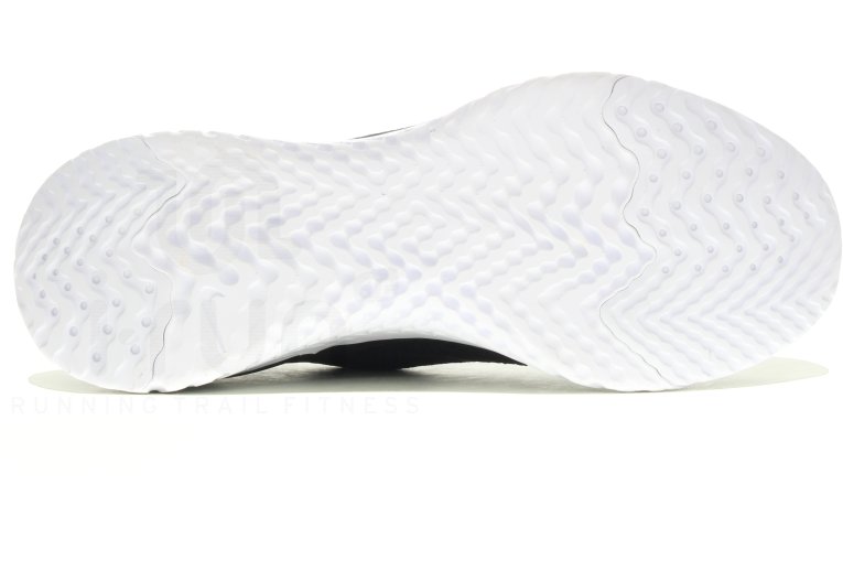 Nike Epic Phantom React FlyKnit