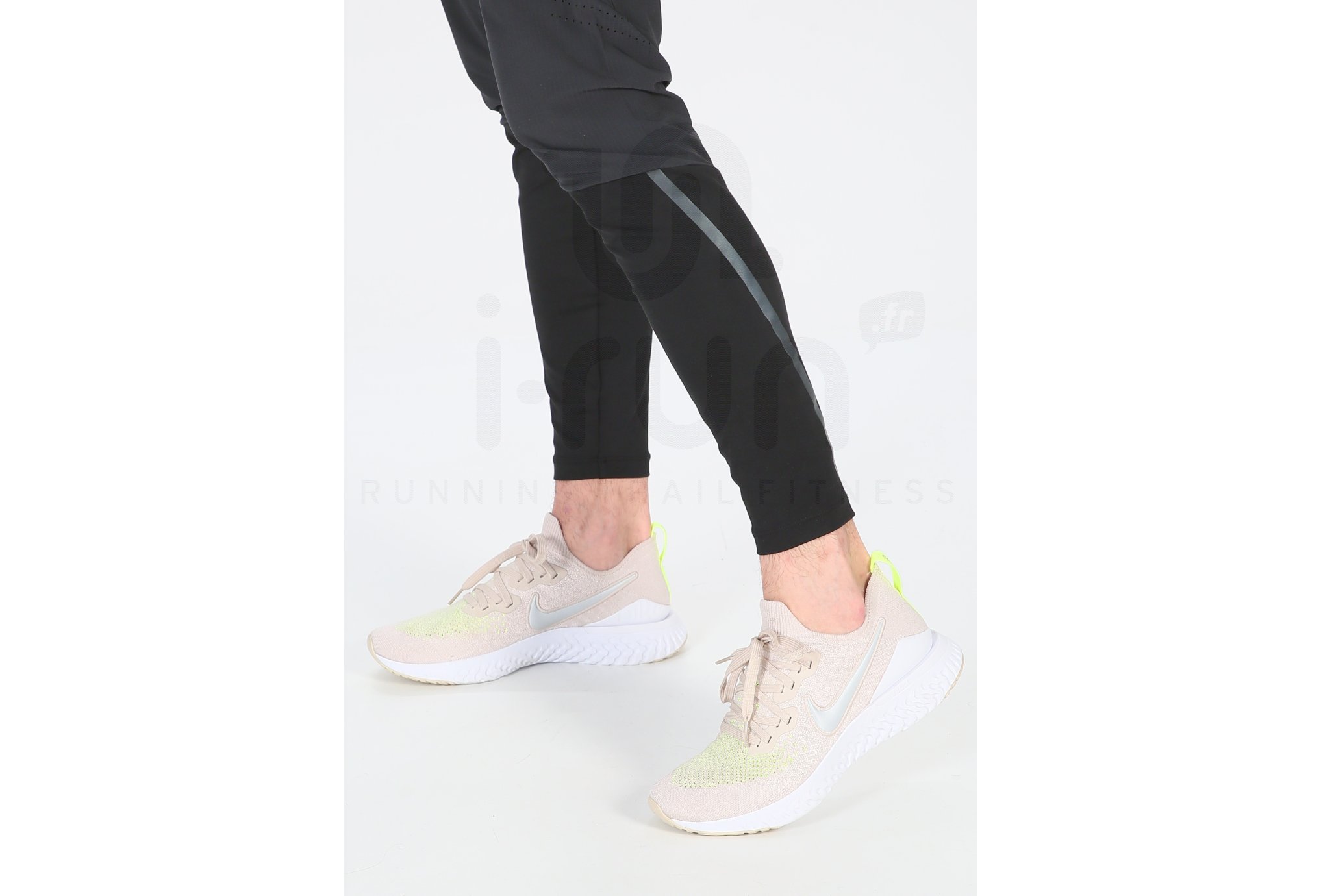 Nike Epic React Flyknit 2