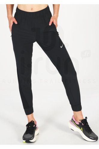 Nike Essential Cool W 