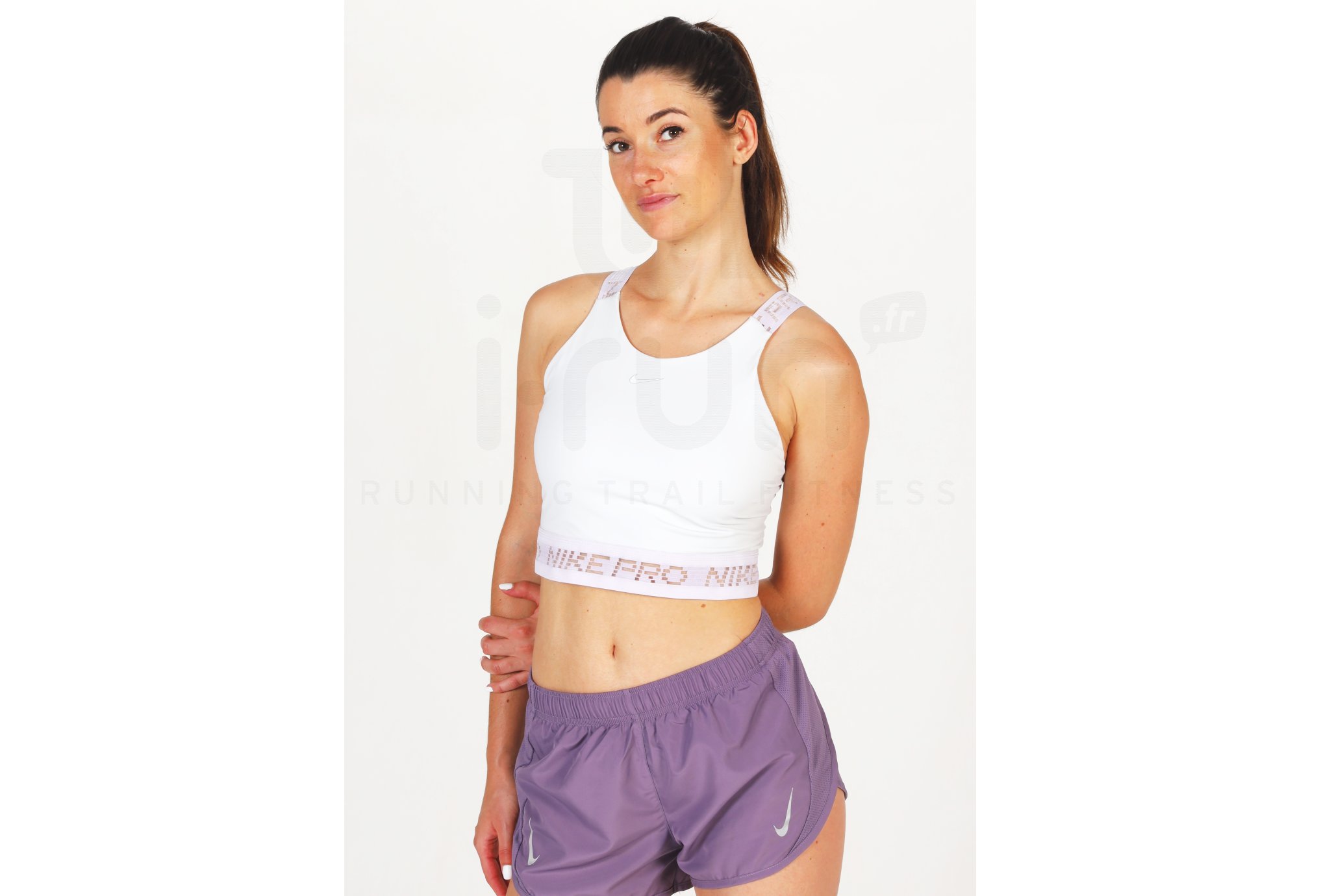 Nike Essential Cropped Damen