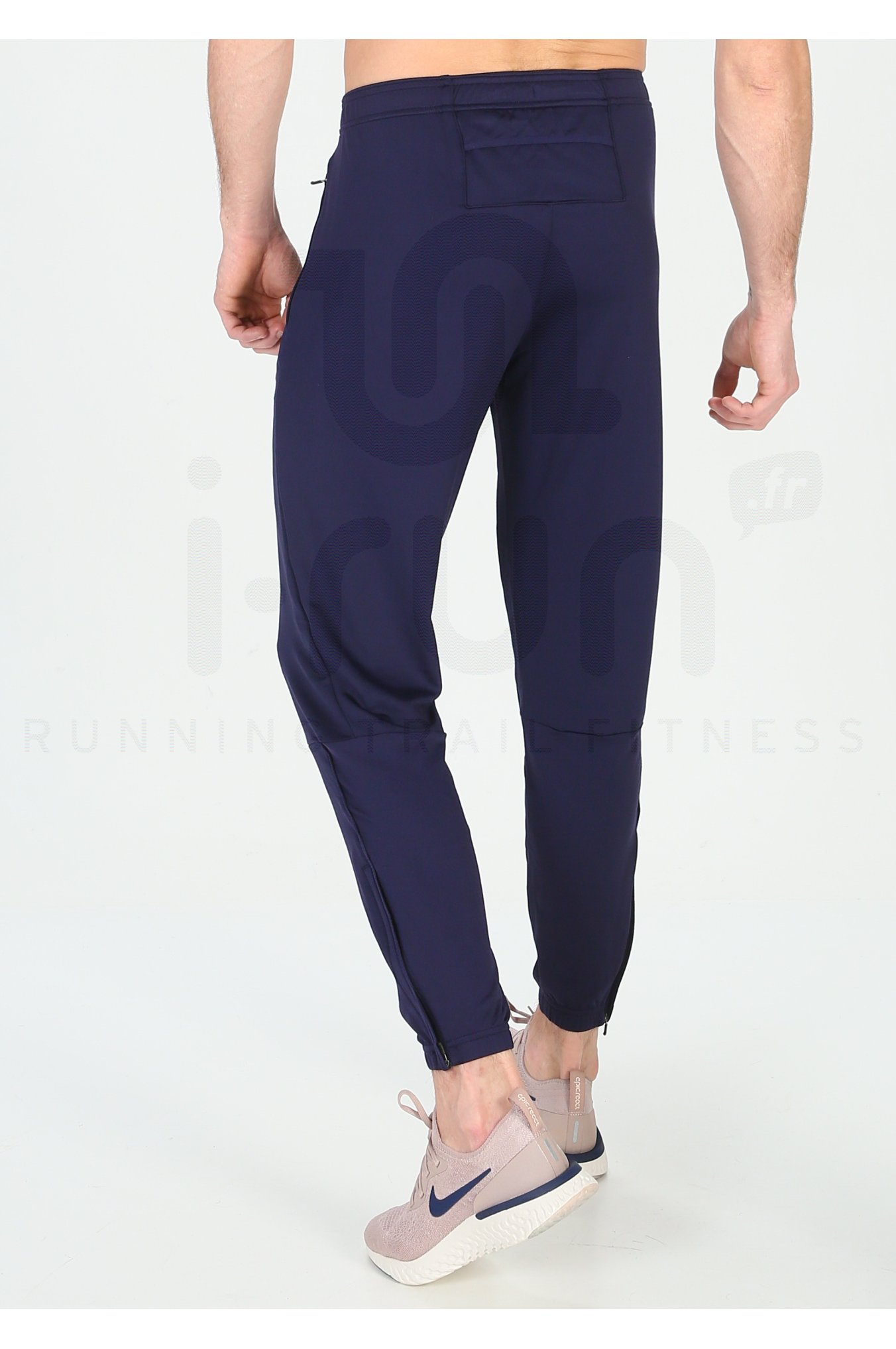 Nike Essential Knit M 