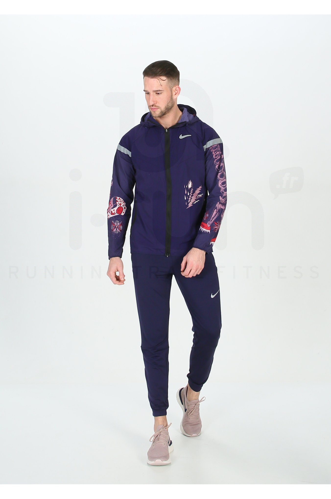 Nike Essential Knit M 