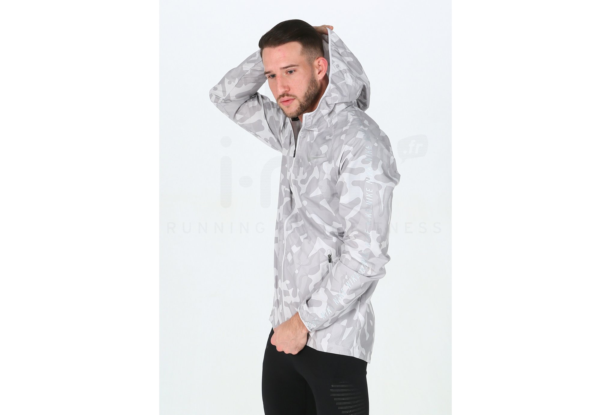 Nike Chaqueta Essential