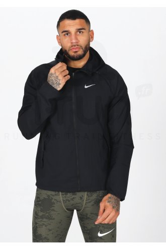 Nike Essential M 