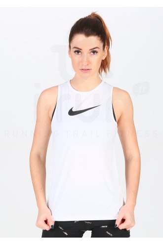 Nike Essential Swoosh W 