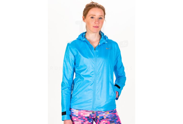 Nike Essential W