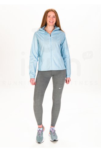 Nike Essential W 
