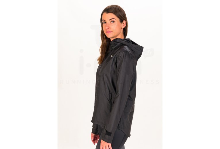Nike Essential W