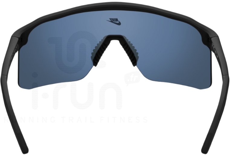 Nike Expedition Shield