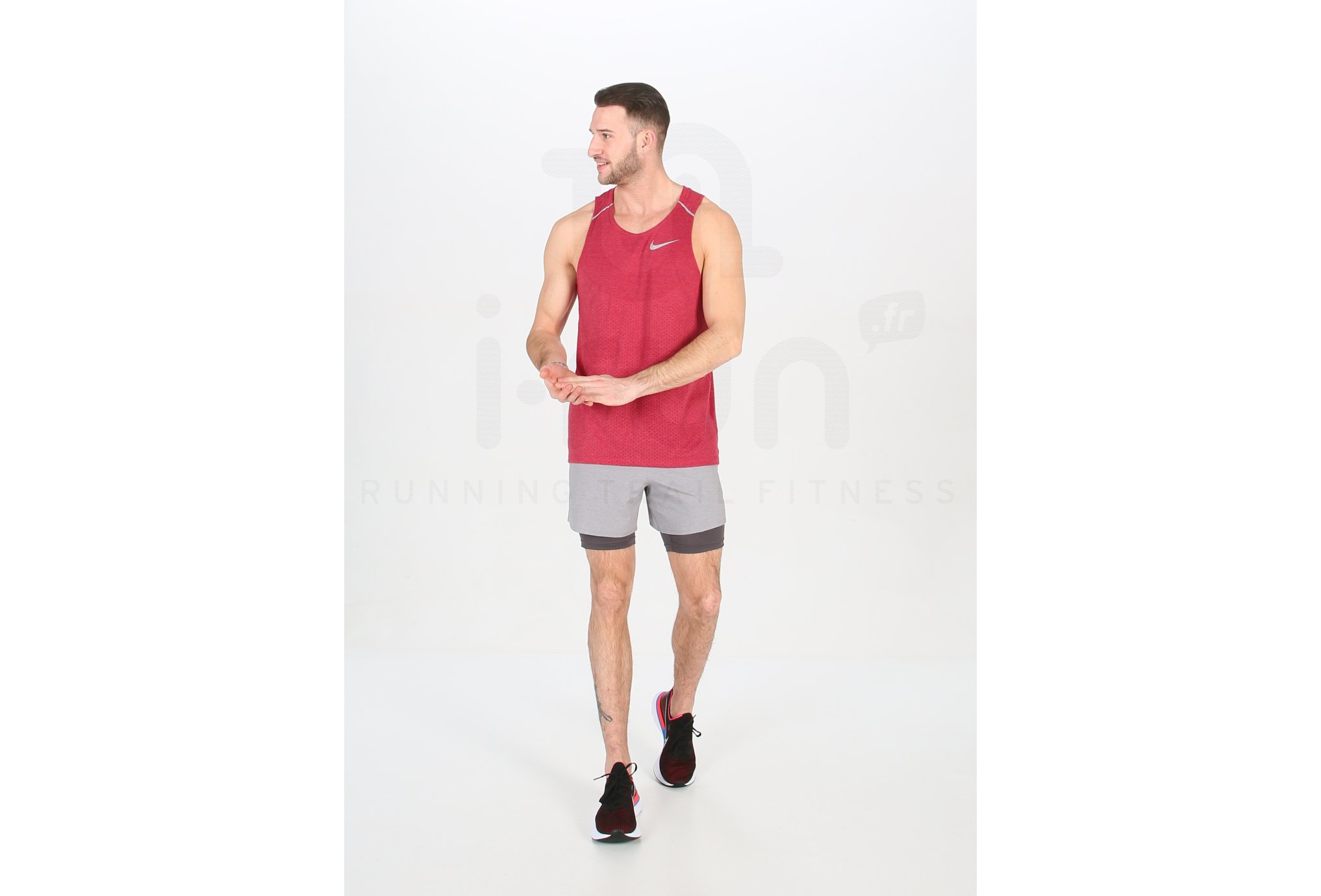 Nike Pantal�n corto Flex Stride 2en1