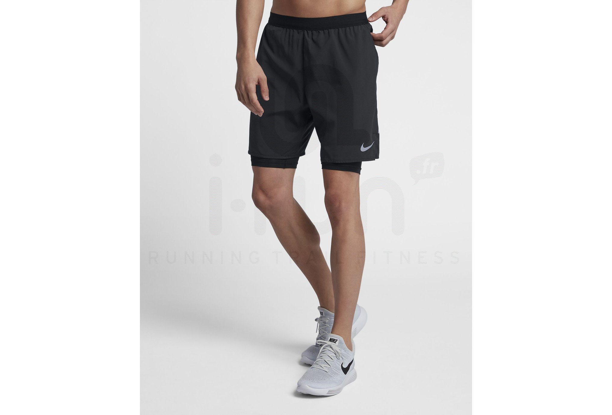 Nike Pantal�n corto Flex Stride 2en1