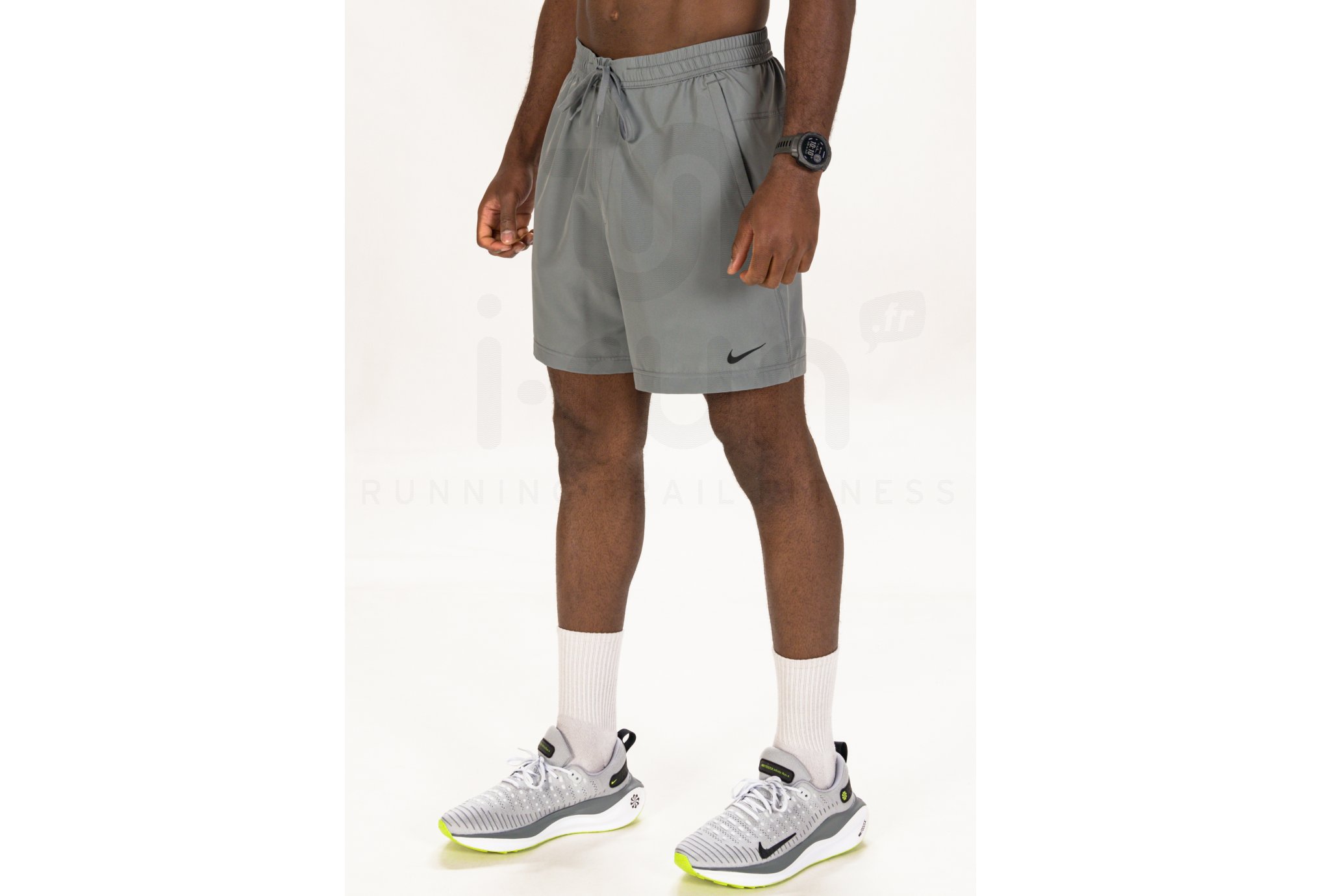 Nike Form M