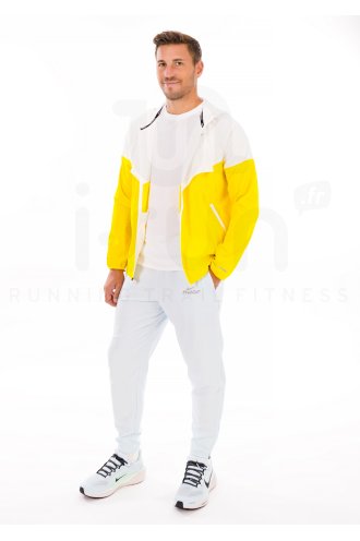 Nike Impossibly Light Windrunner 