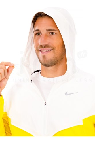 Nike Impossibly Light Windrunner 