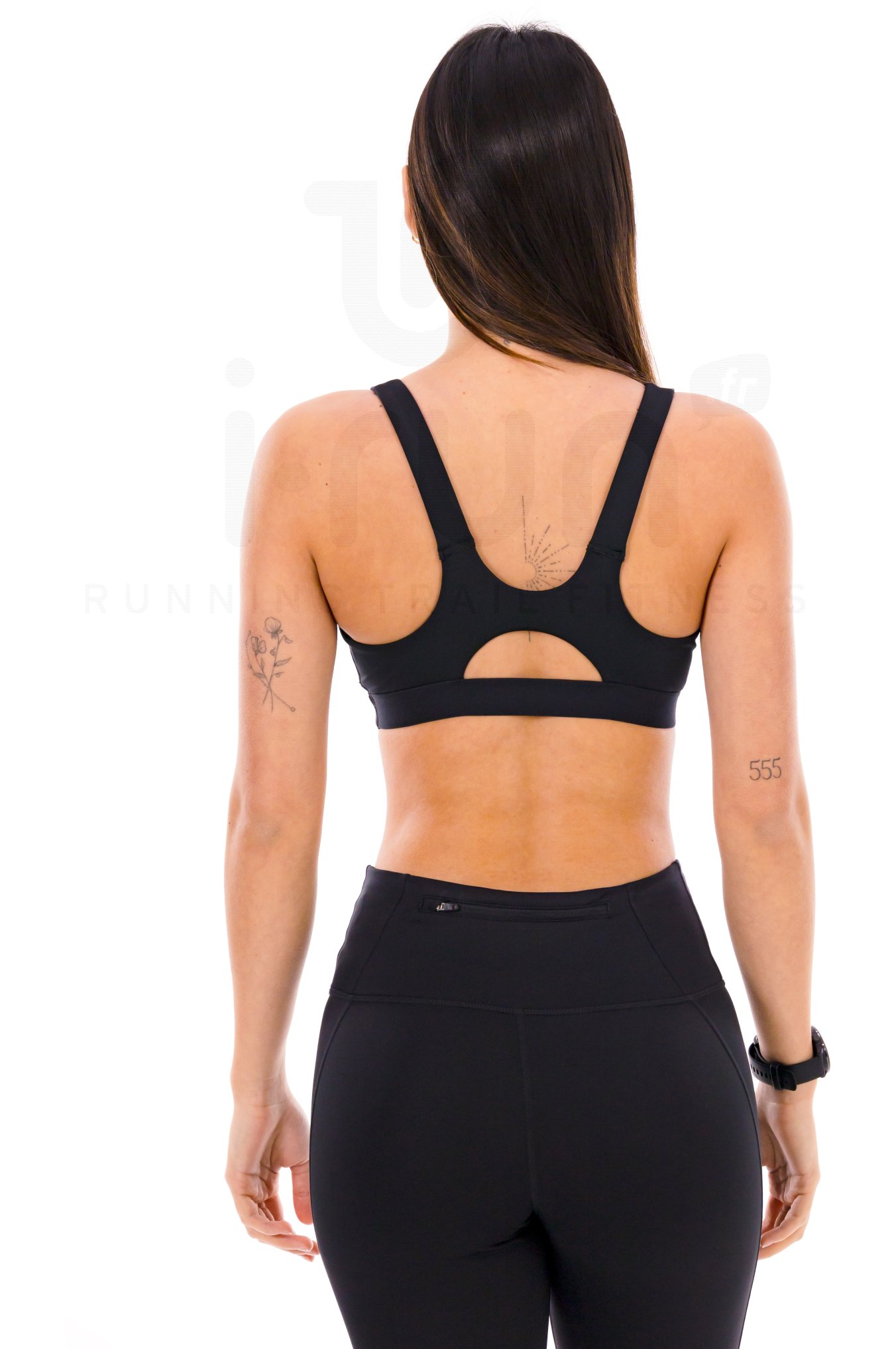 Nike Indy Deep V 