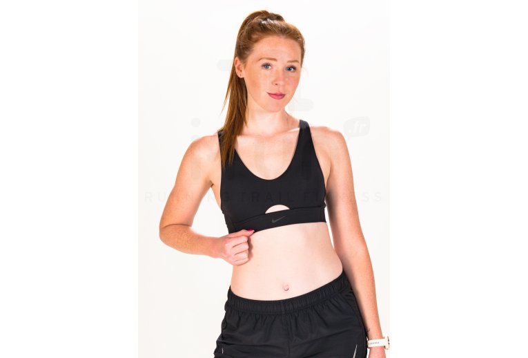 Nike Indy Plunge Cutout