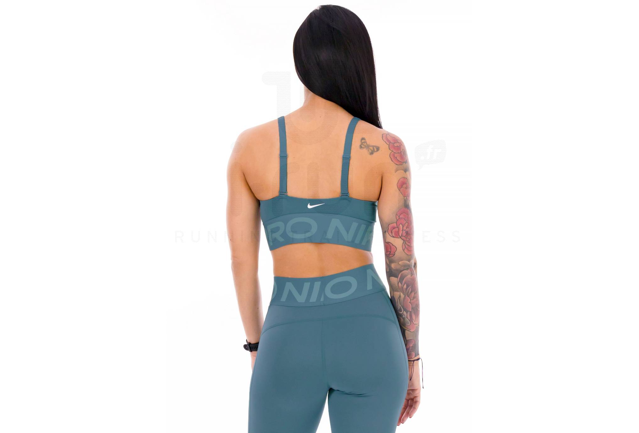 Nike Indy Plunge