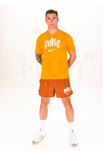 Nike Miler Run Division M 