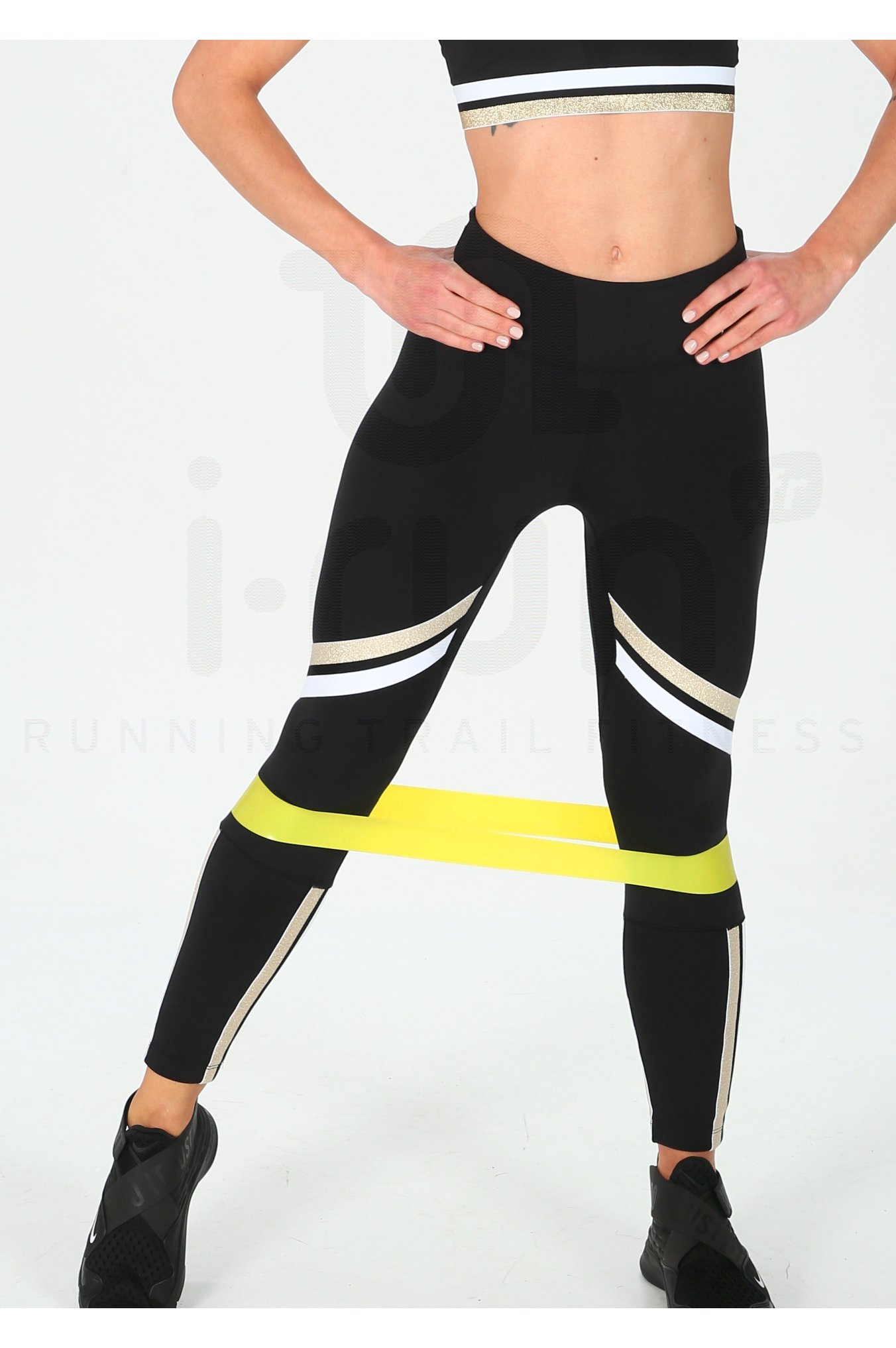 Nike One Icon Clash W 