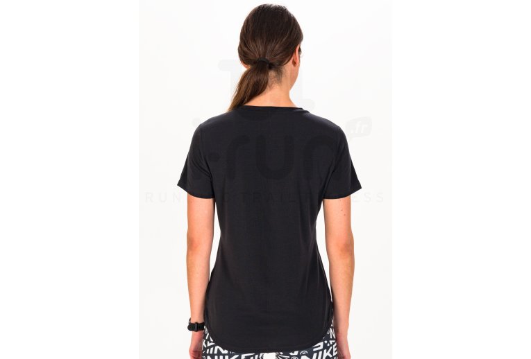 Nike One Luxe