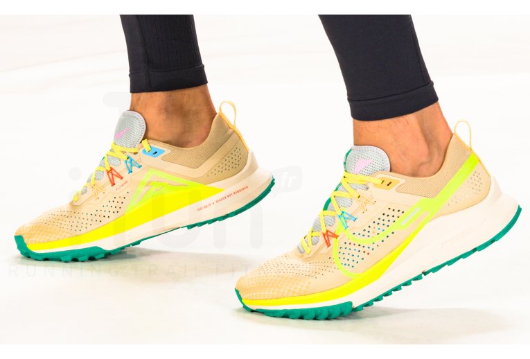 Nike Pegasus Trail 4 M 