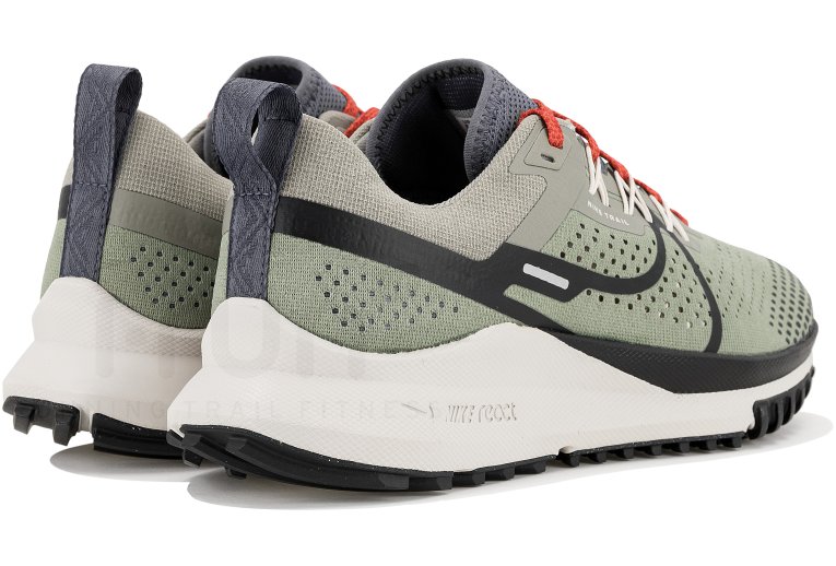 Nike Pegasus Trail 4 M 