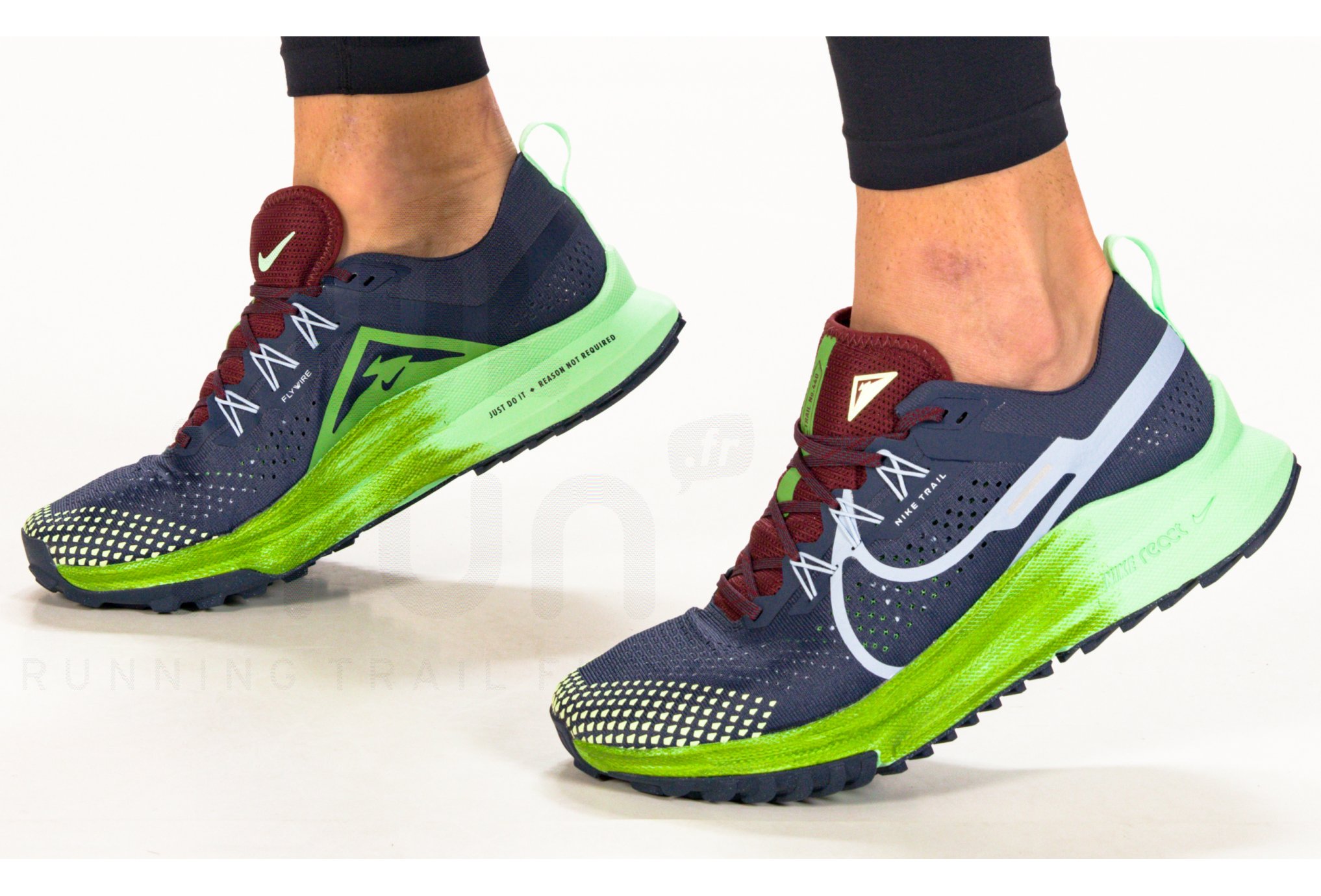 Nike Pegasus Trail 4 M 