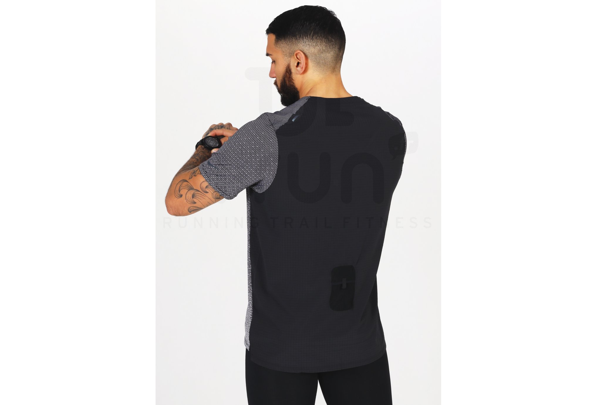 Nike Pinnacle Run Division