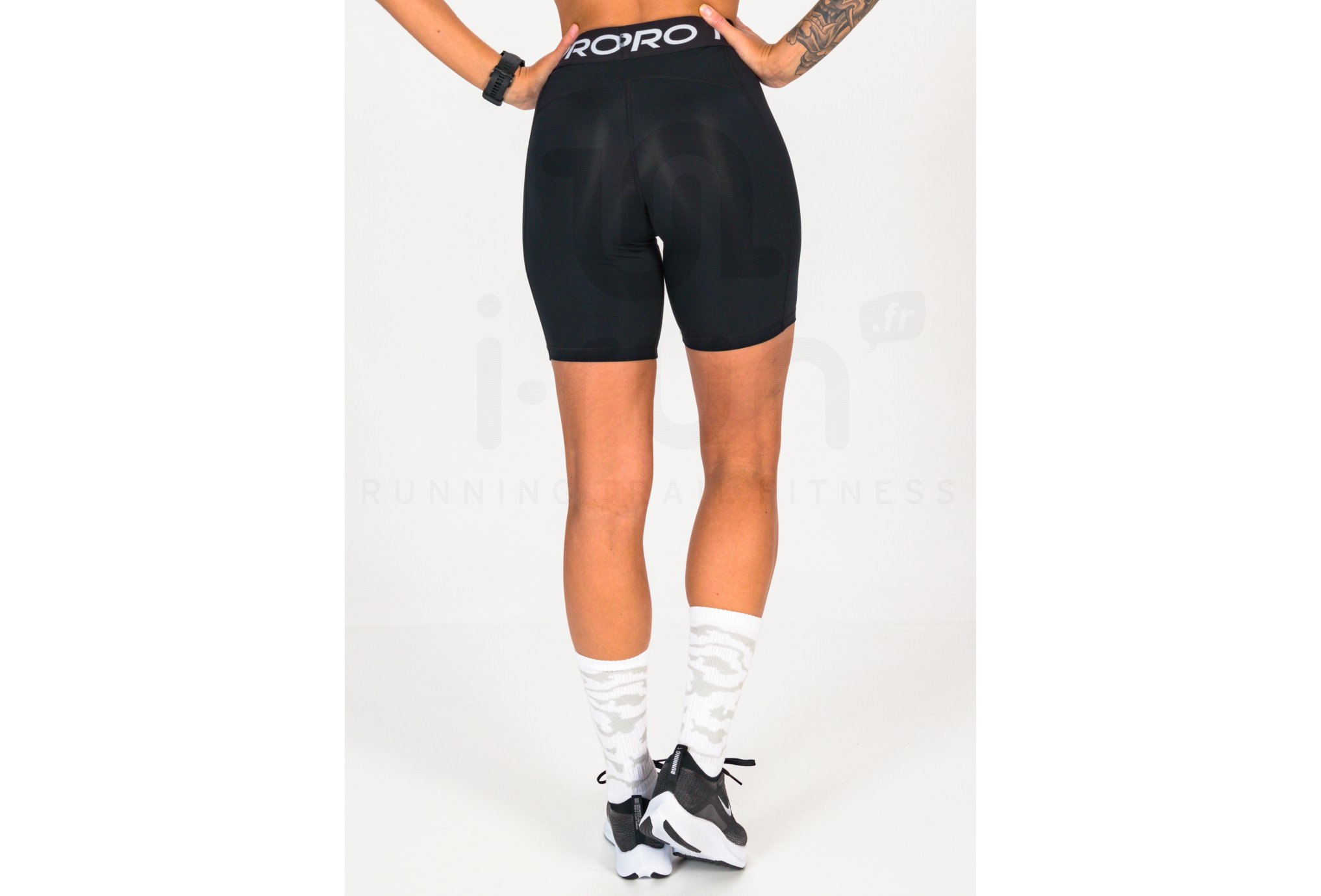 Nike Pro 365