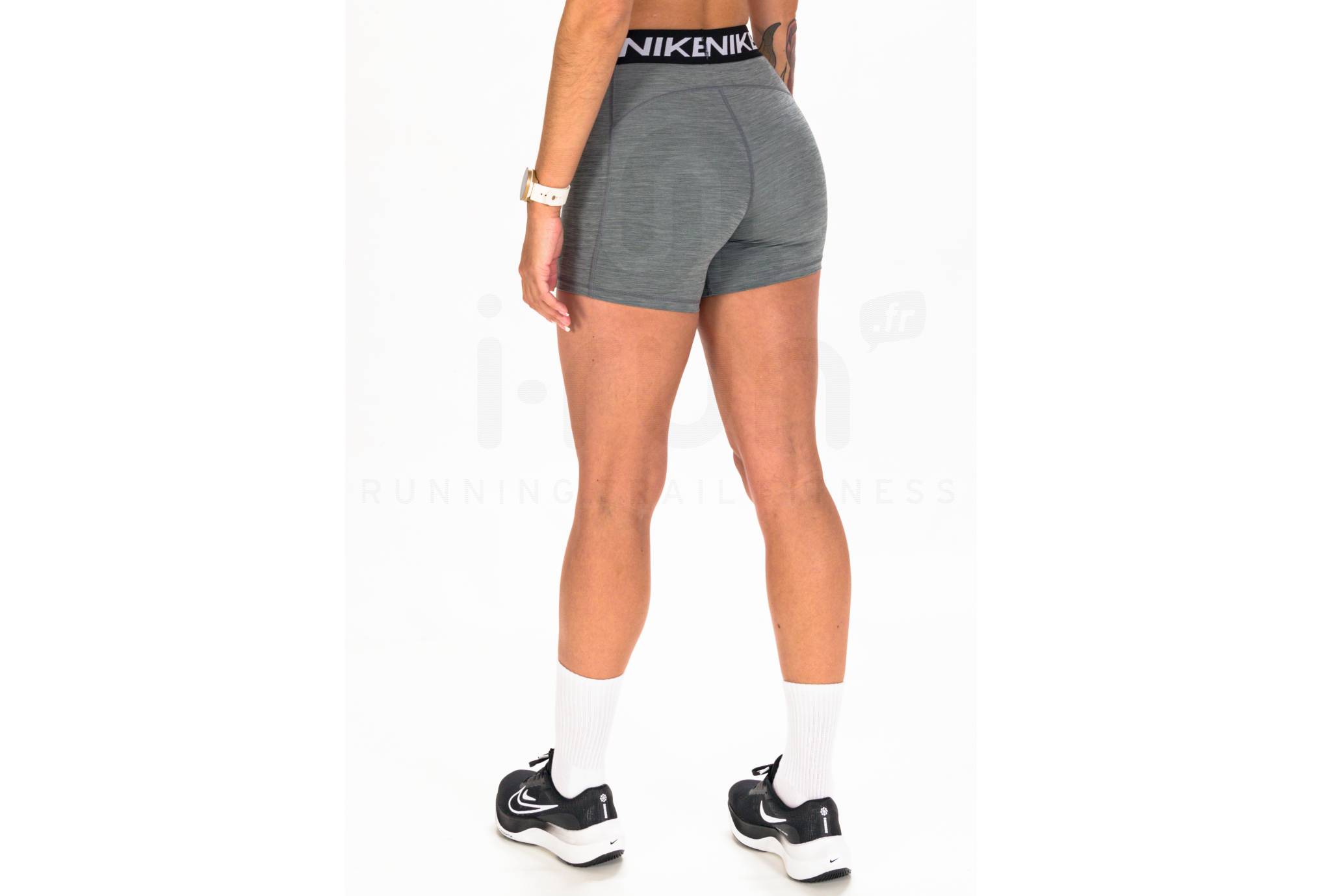 Nike Pro 365