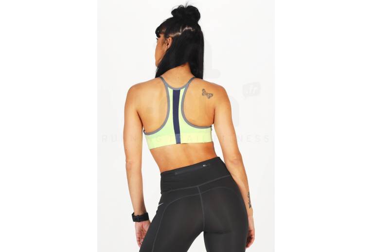 Nike Pro Indy
