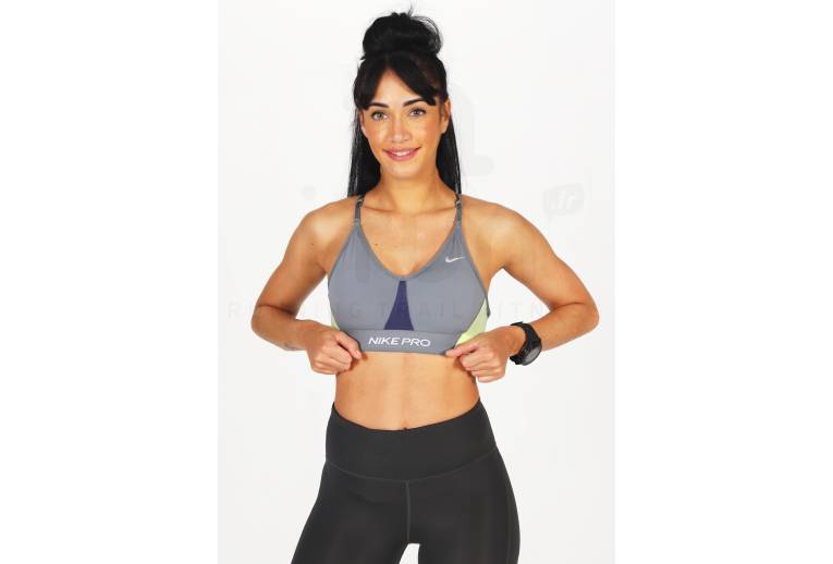Nike Pro Indy