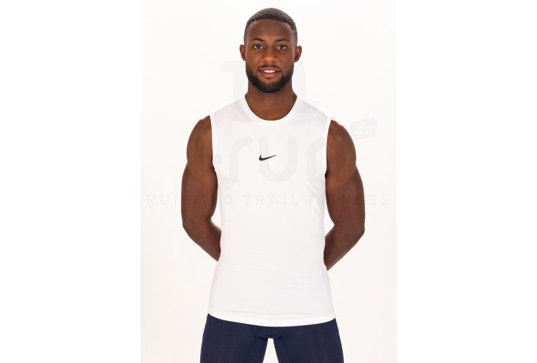 Nike Pro M