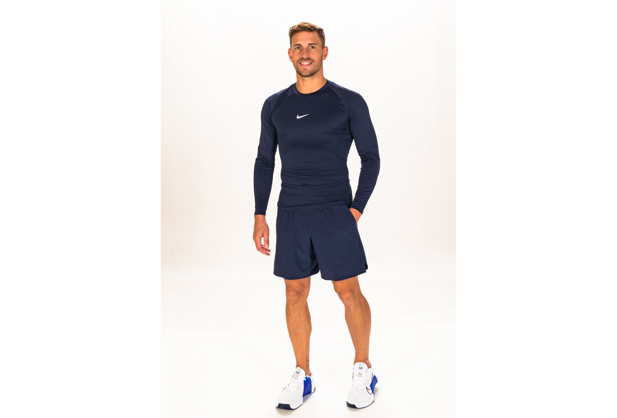 Nike Pro M